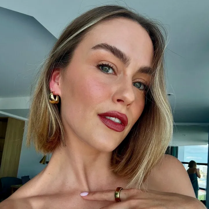 Steph Claire Smith