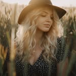 𝐀𝐧𝐠𝐞𝐥𝐢𝐤𝐚 👩🏼‍🌾