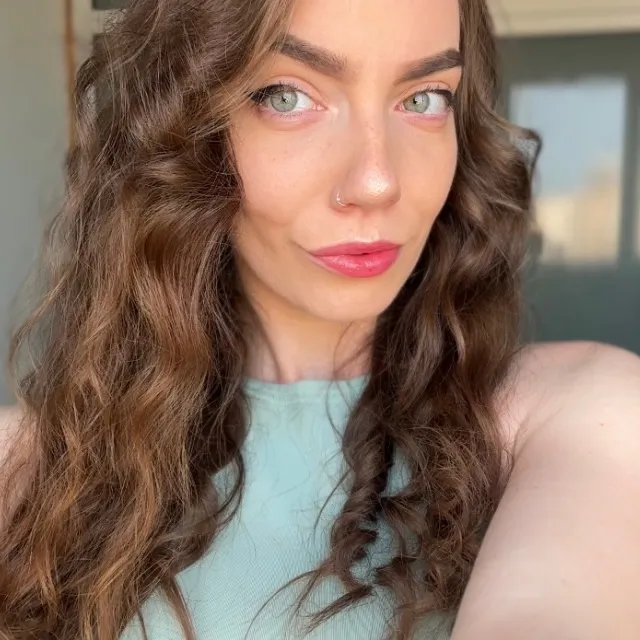 Isabel 🦋 | Dietitian & PT