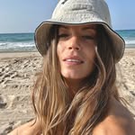 Bouldering and climbing content