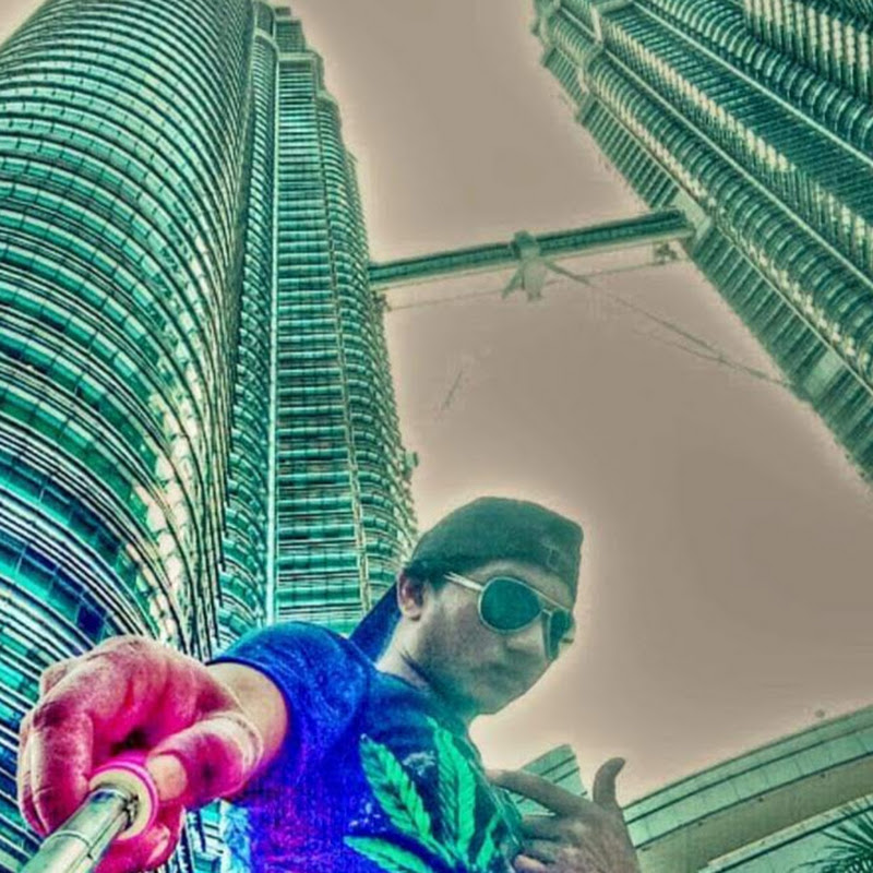 Nadeem Aries vloger