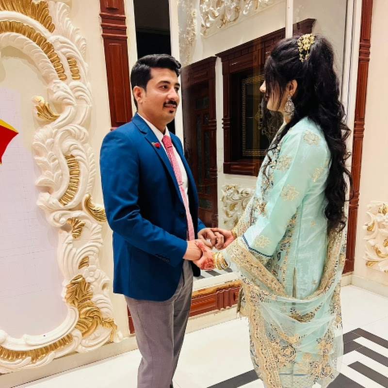 Aneeza & Moon in Saudi 🇸🇦