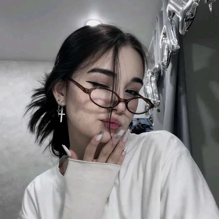 𝐙𝐚𝐡𝐫𝐚 𝐌𝐚𝐡𝐦𝐨𝐮𝐝𝐢