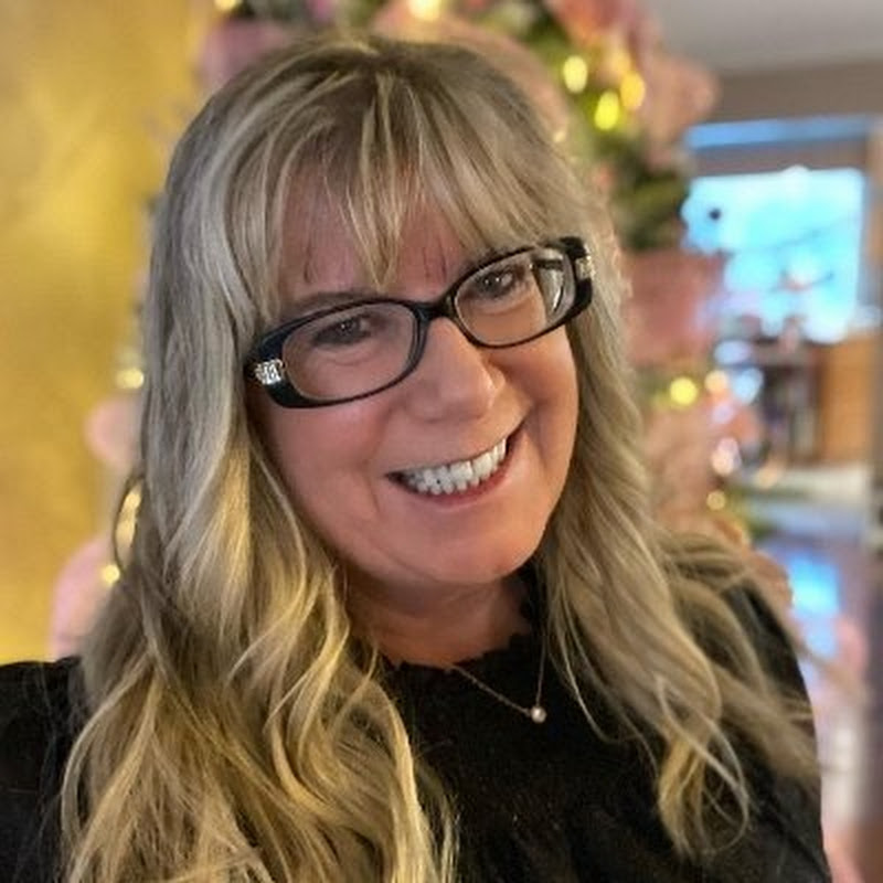 A Labour of Life by Linda Cassidy