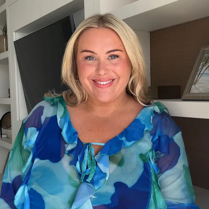 Christie Mac | CURVE FASHION