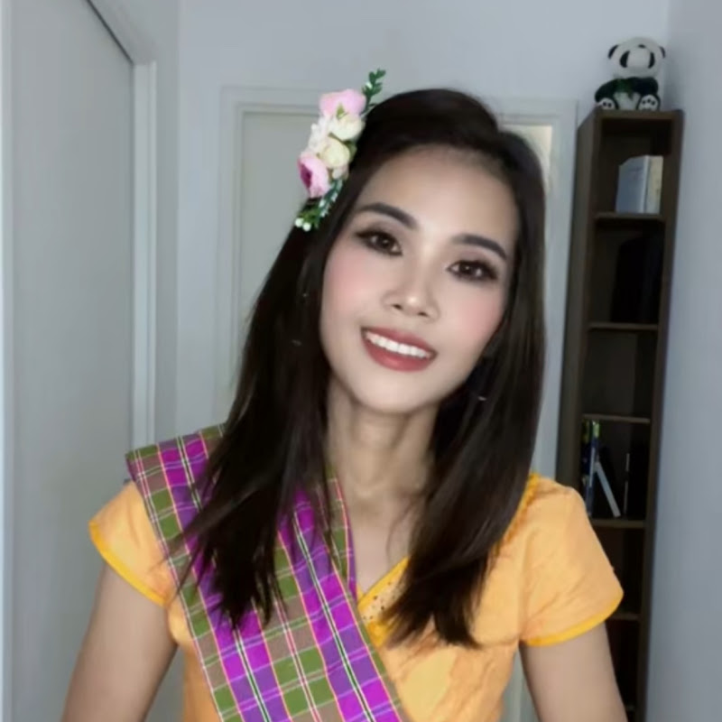 Sriprai in Thai & France 