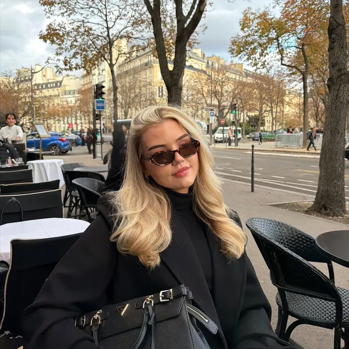 gwen | Make-up Artist
