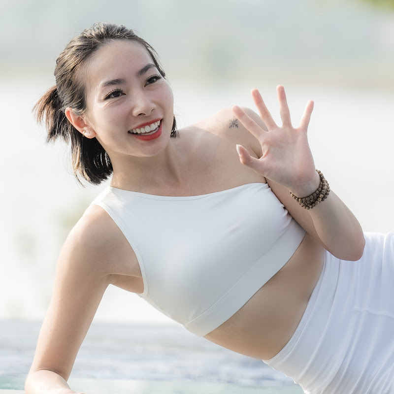 Yoga Luna Thái
