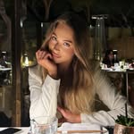 Laura Wolny