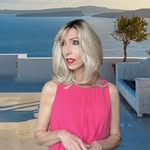 Julia | Wig Education & Reviews