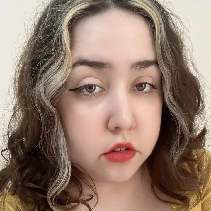 sofi  ˖Ი𐑼⋆