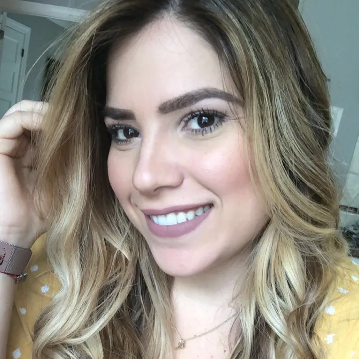 Paola abudlkalek