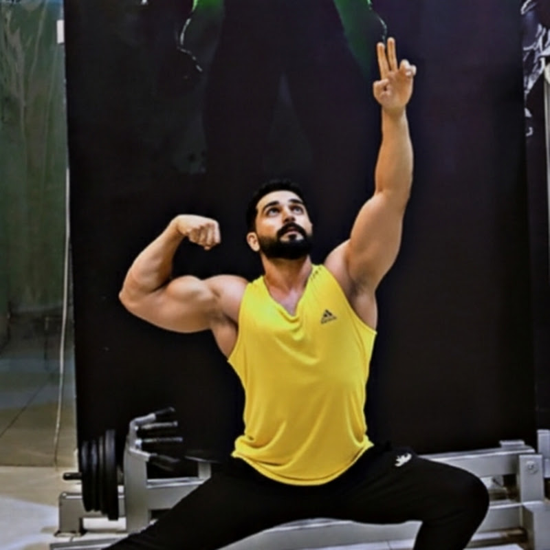 fit Murad Commando