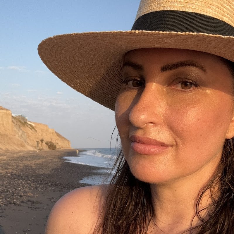 ℕ𝕀ℕ𝔸 𝔸𝔾𝔾𝔼𝕃𝕆𝕌