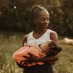 Naomi Benette | Storytelling in Motherhood