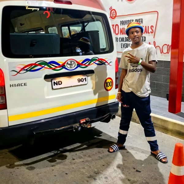 #Nowaziyo uThii aKazii Lutho!!