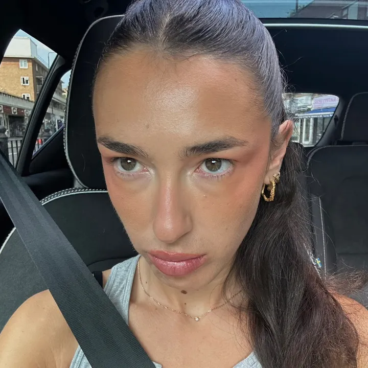 bella sharpe