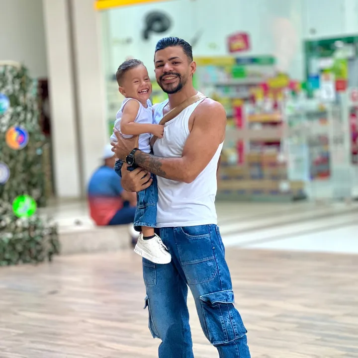 Yeison castro (Papá luchon)