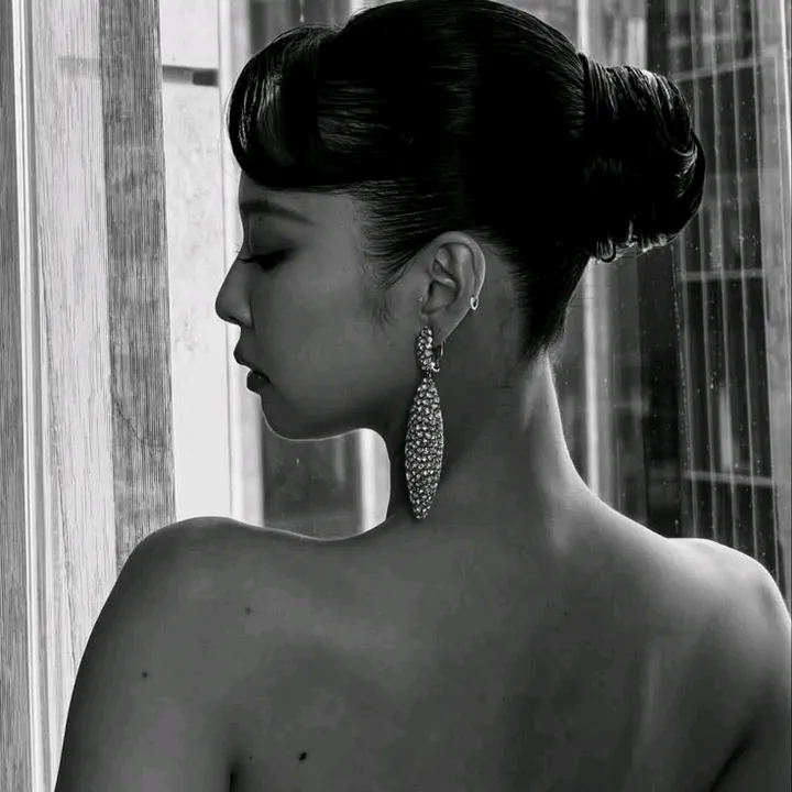 JEAN_LEE