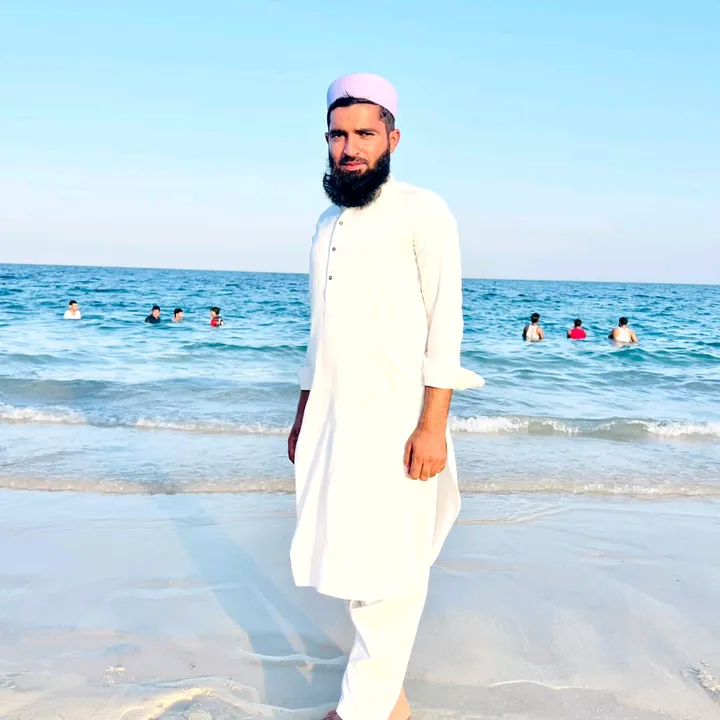 Qatar boy 🇶🇦🇶🇦🇶🇦