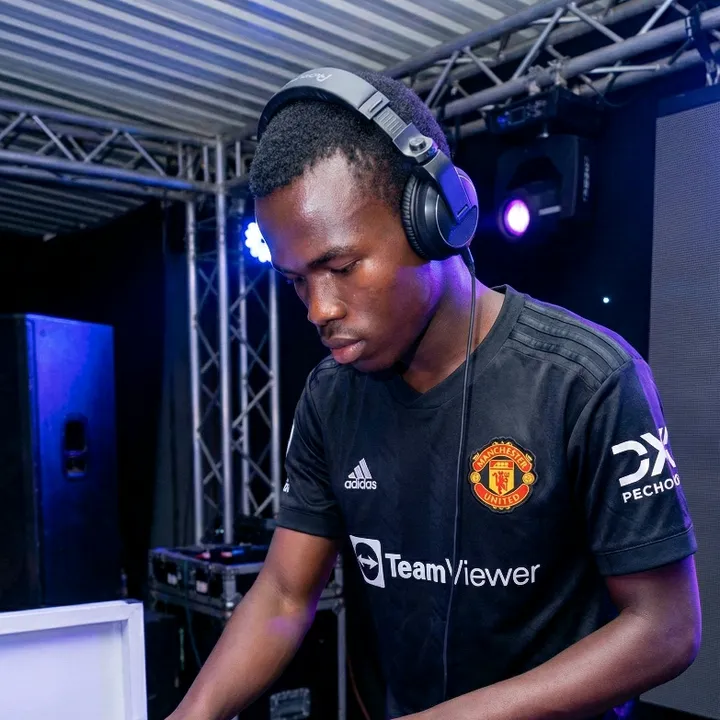 DJ Izackaw