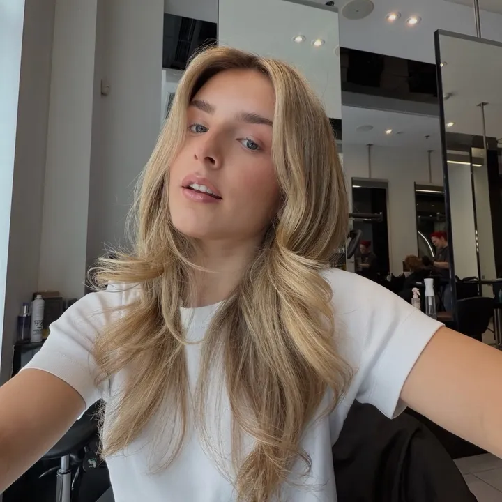 MIA BERNIER