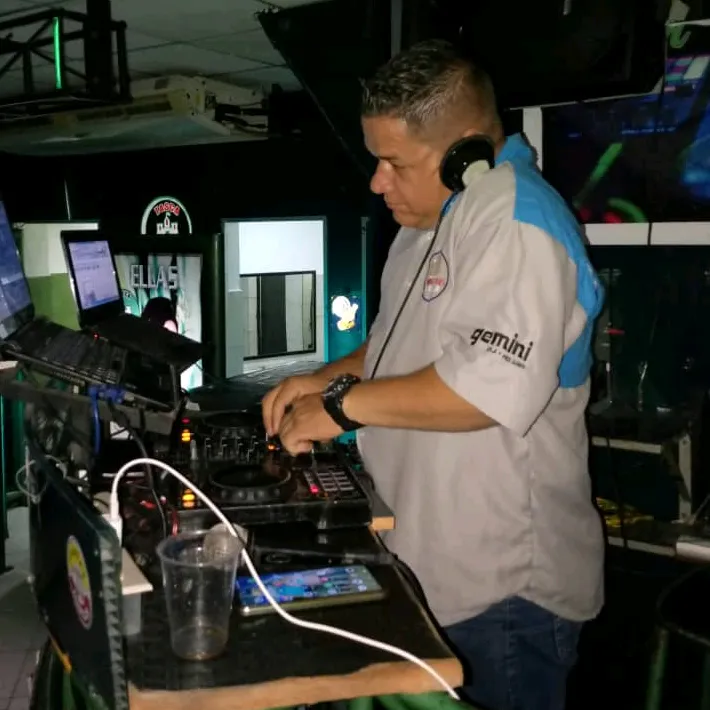 Dj Jorge Luis El Sobrino