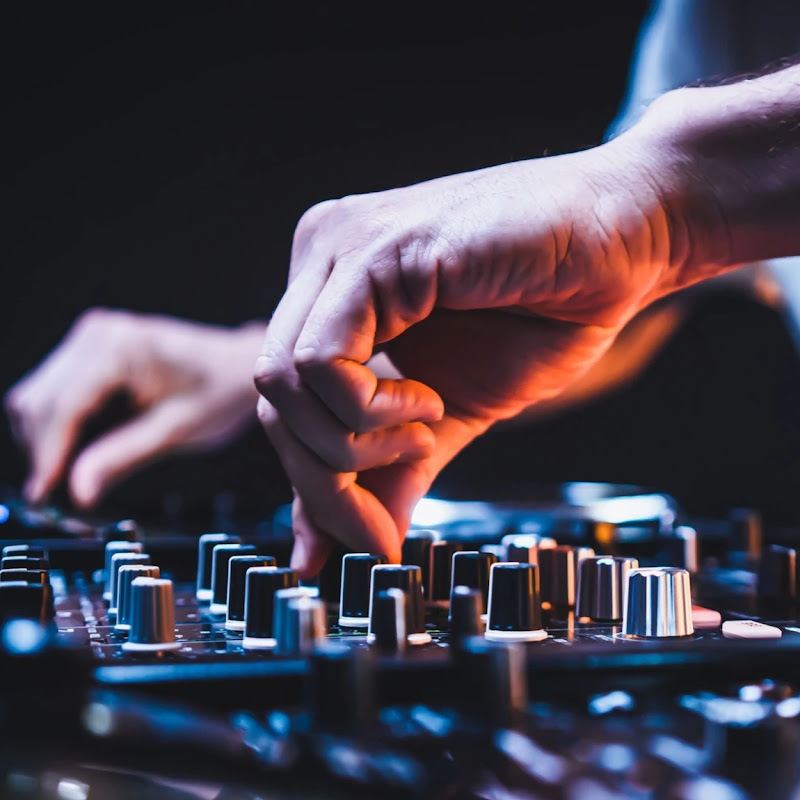 DJ Carlo Ponti