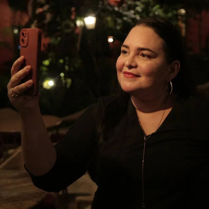 LAURA ABREUO | MTK/ UGC