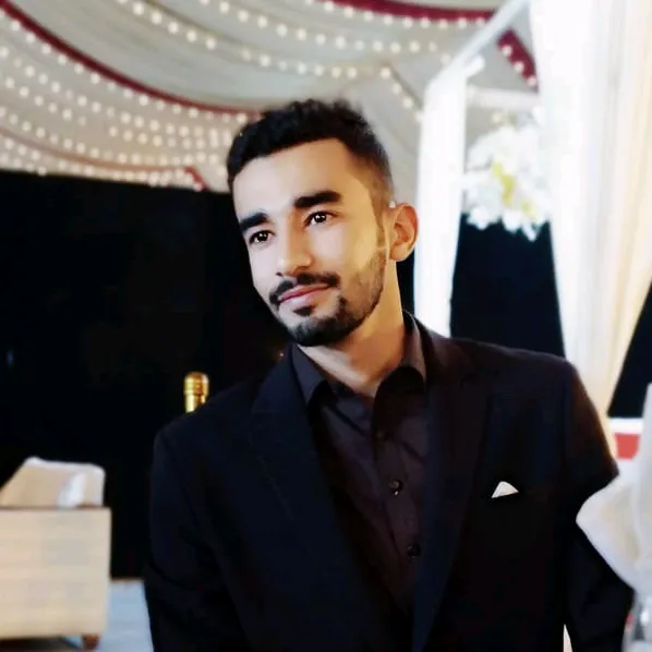 ℤ𝕖𝕖𝕤𝕙𝕒𝕟 𝕜𝕙𝕒𝕟