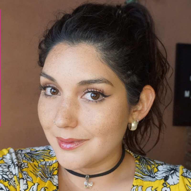 La Gata Makeup