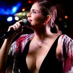 Elaine Cristtina💃🏾Cés / CANTORA