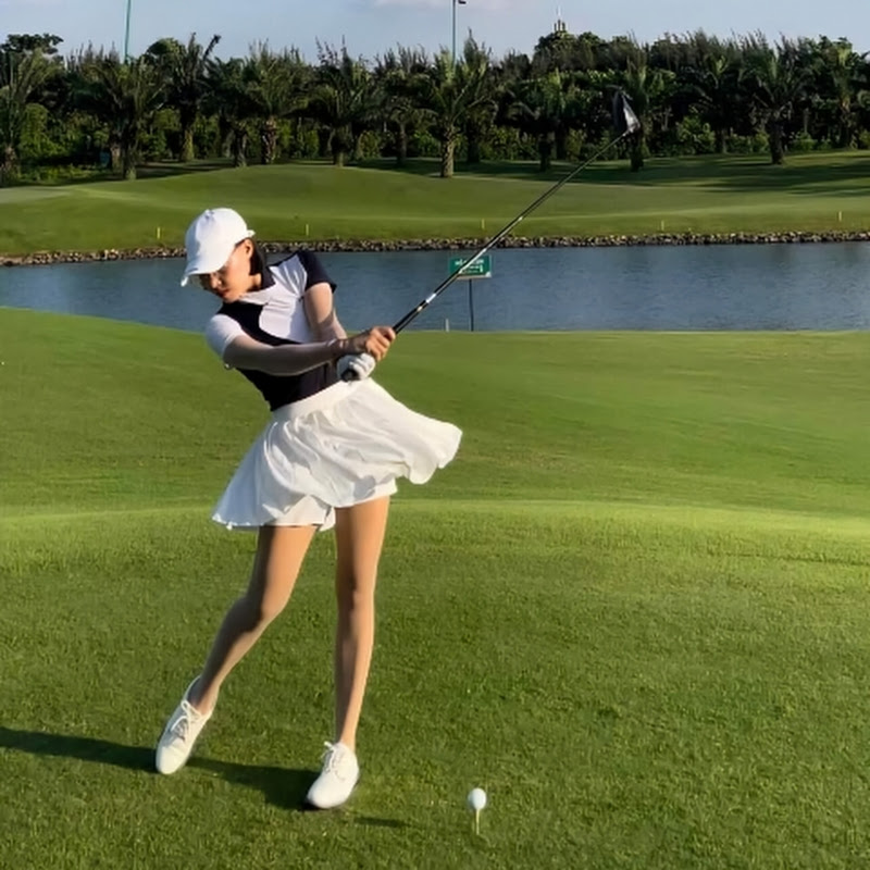 Golf with Cheng
