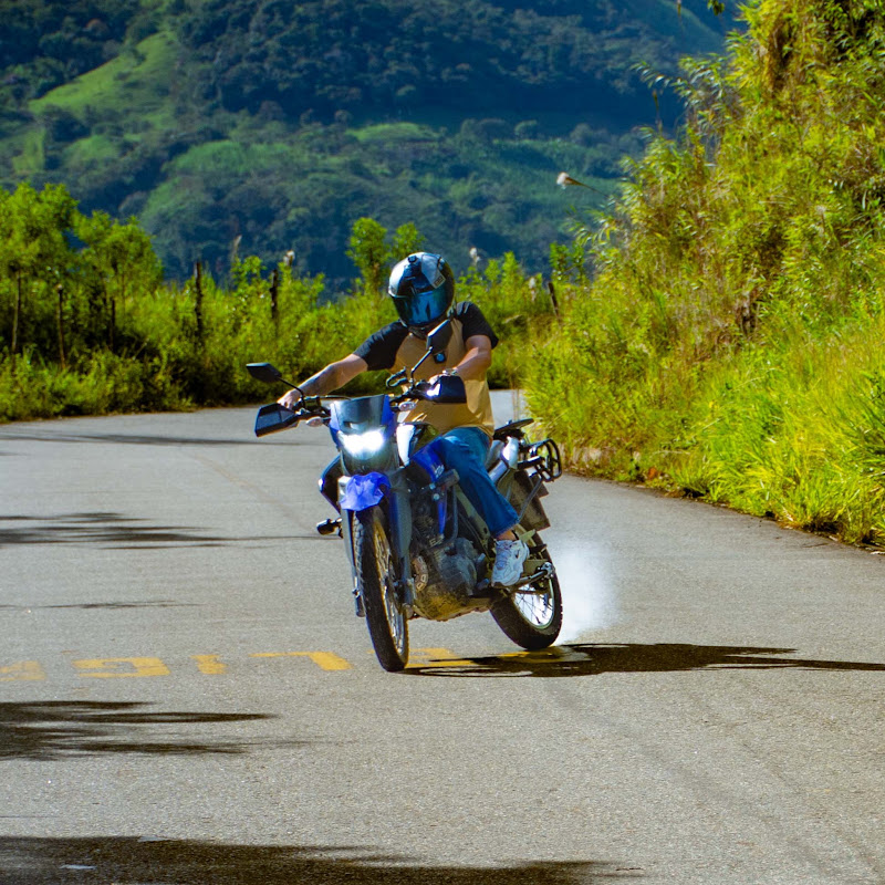TECNOLOGÍA Y MOTOS  