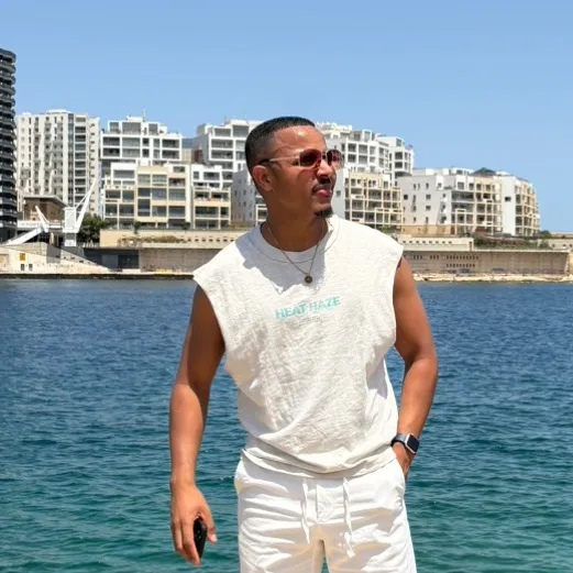 Dani A.k💙🇳🇱 መለይ