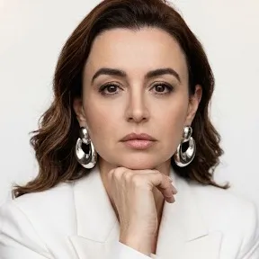 Izabela Anholett