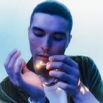 鳳小岳 Rhydian Vaughan