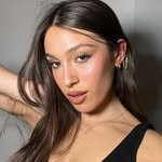 VALEN / MAKEUP ARTIST