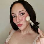 VALE VILLAFRANCA• Makeup & Skin