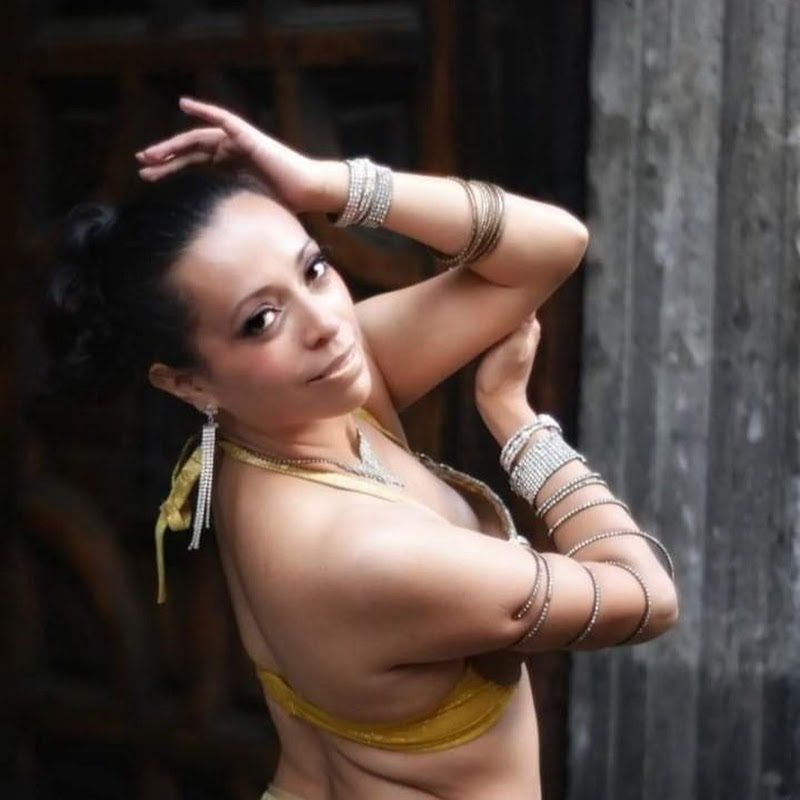 Azur Mexican Bellydancer