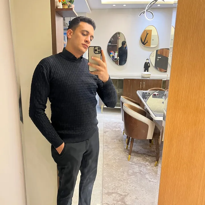 Andrew Ezzat home designer