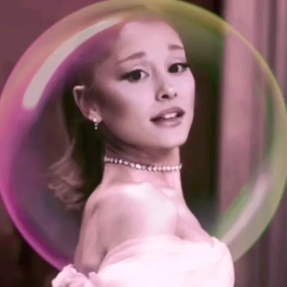 ✪Plspicturemeinthetrees🪩✪