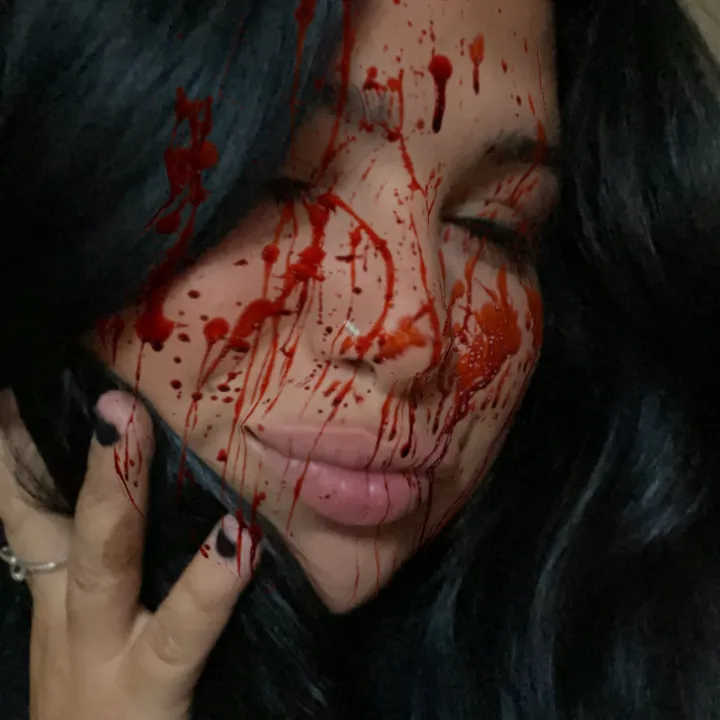 FiftyShadesofVal🎃