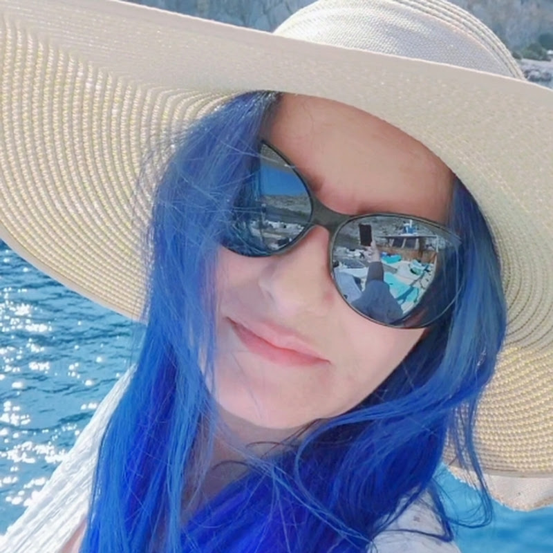 Miss Agi • Perfumy & Lifestyle 