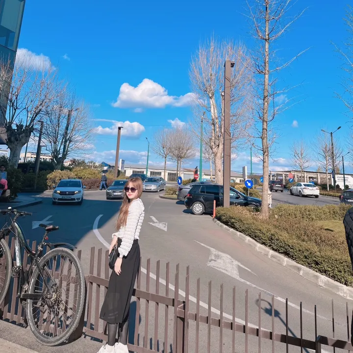 Bà Già Đau khổ🇻🇳🇹🇩