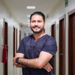 Dr. Wilfrido Solano Noblecilla - Dermatólogo