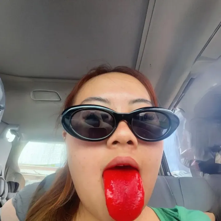 Jane 🦧 Money, Career, Life