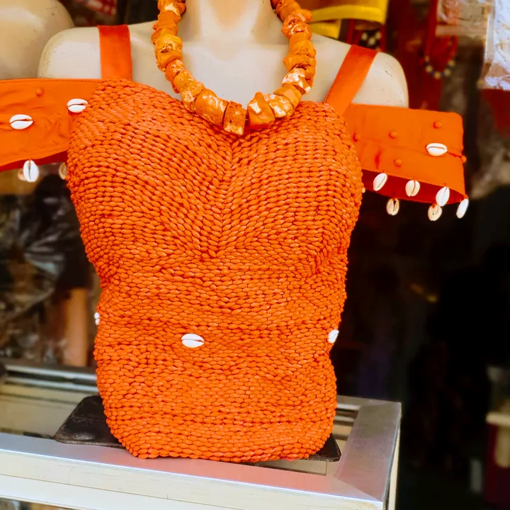 D Dove Fashion World