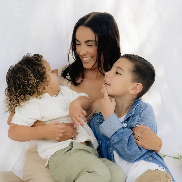 Alexis Hopwood | SAHM ✨