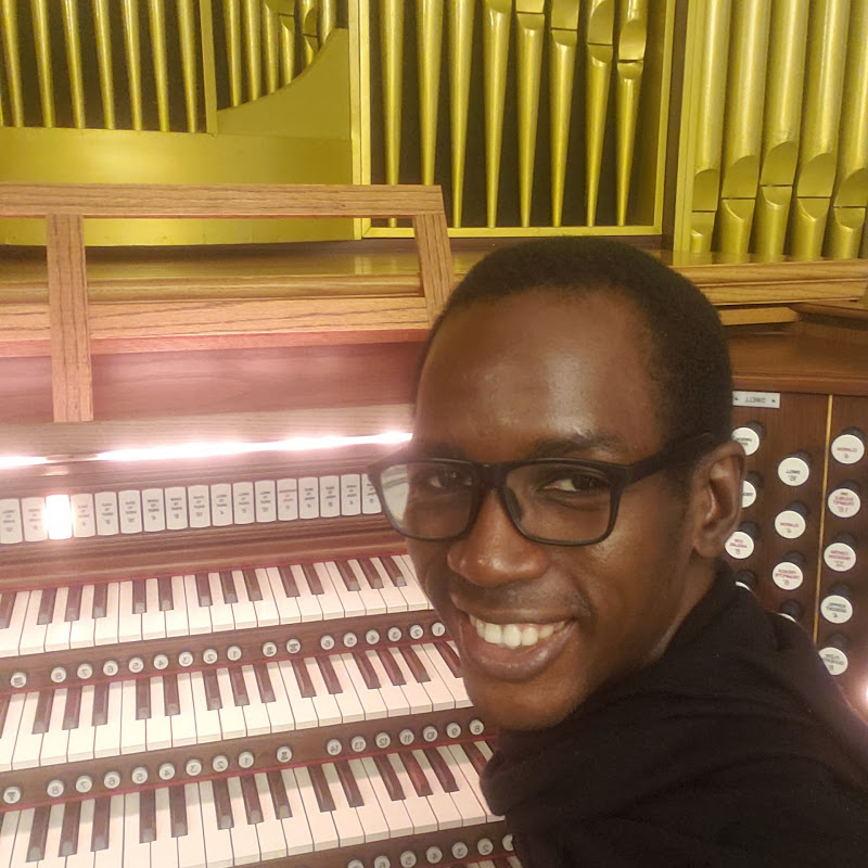 Benos Ewele | Primogenial Organist 